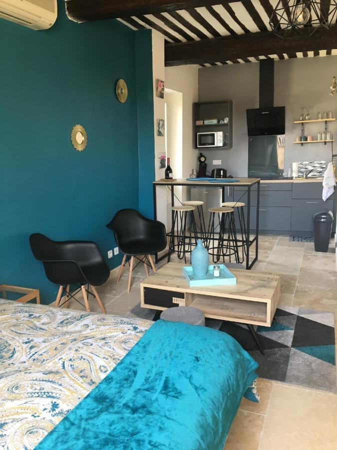 Studio De Charme Le Clos De L'Etang + Place De Parking LʼIsle-sur-la-Sorgue Esterno foto